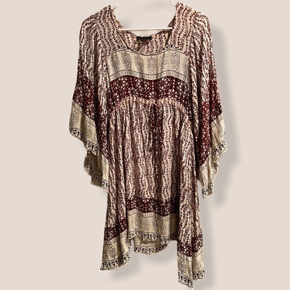 Fashion Fuse Boho Flowy Dress Size Small Bell Sleeves